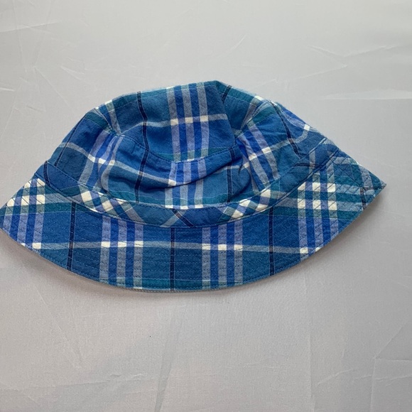 Burberry Other - Reversible baby Burberry hat